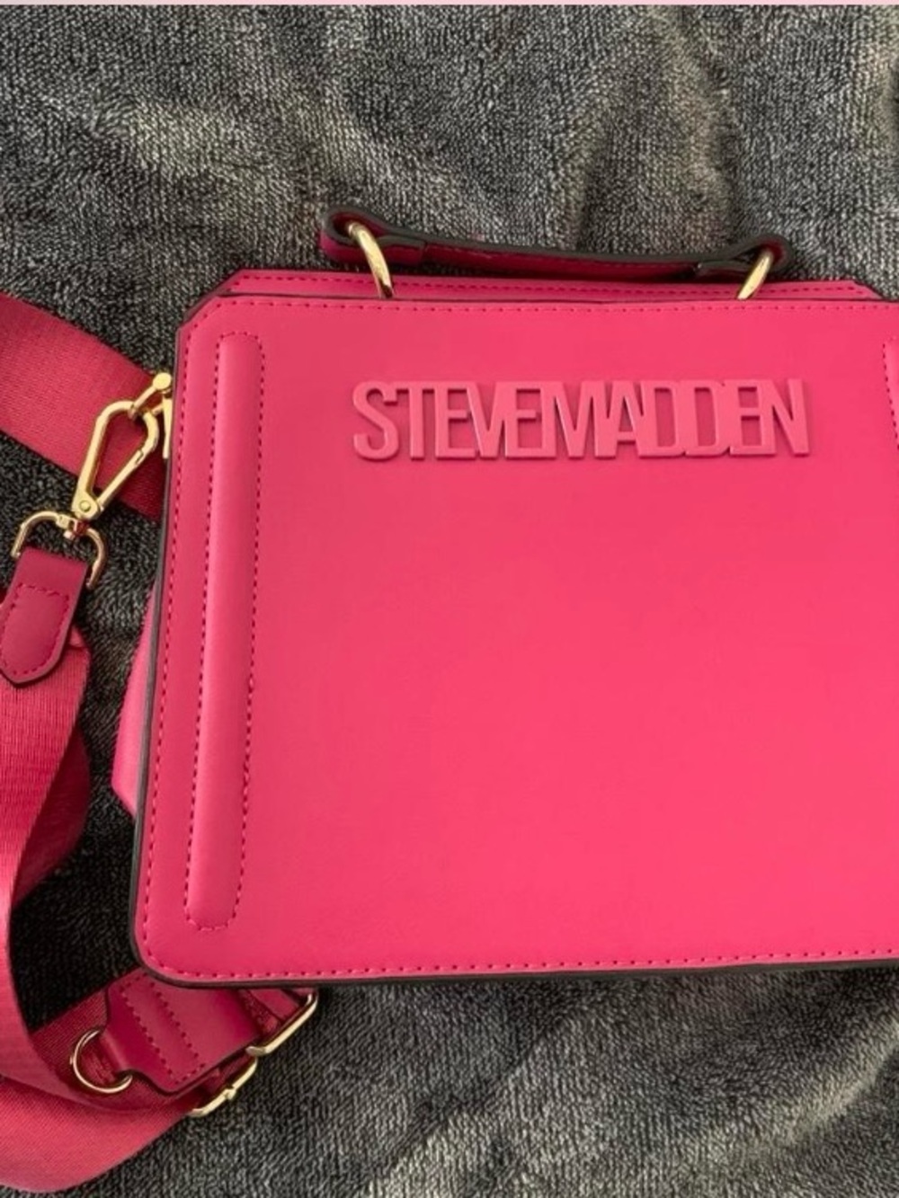 Steve Madden Hot Pink Crossbody Bag with Gold Hardware with card holder